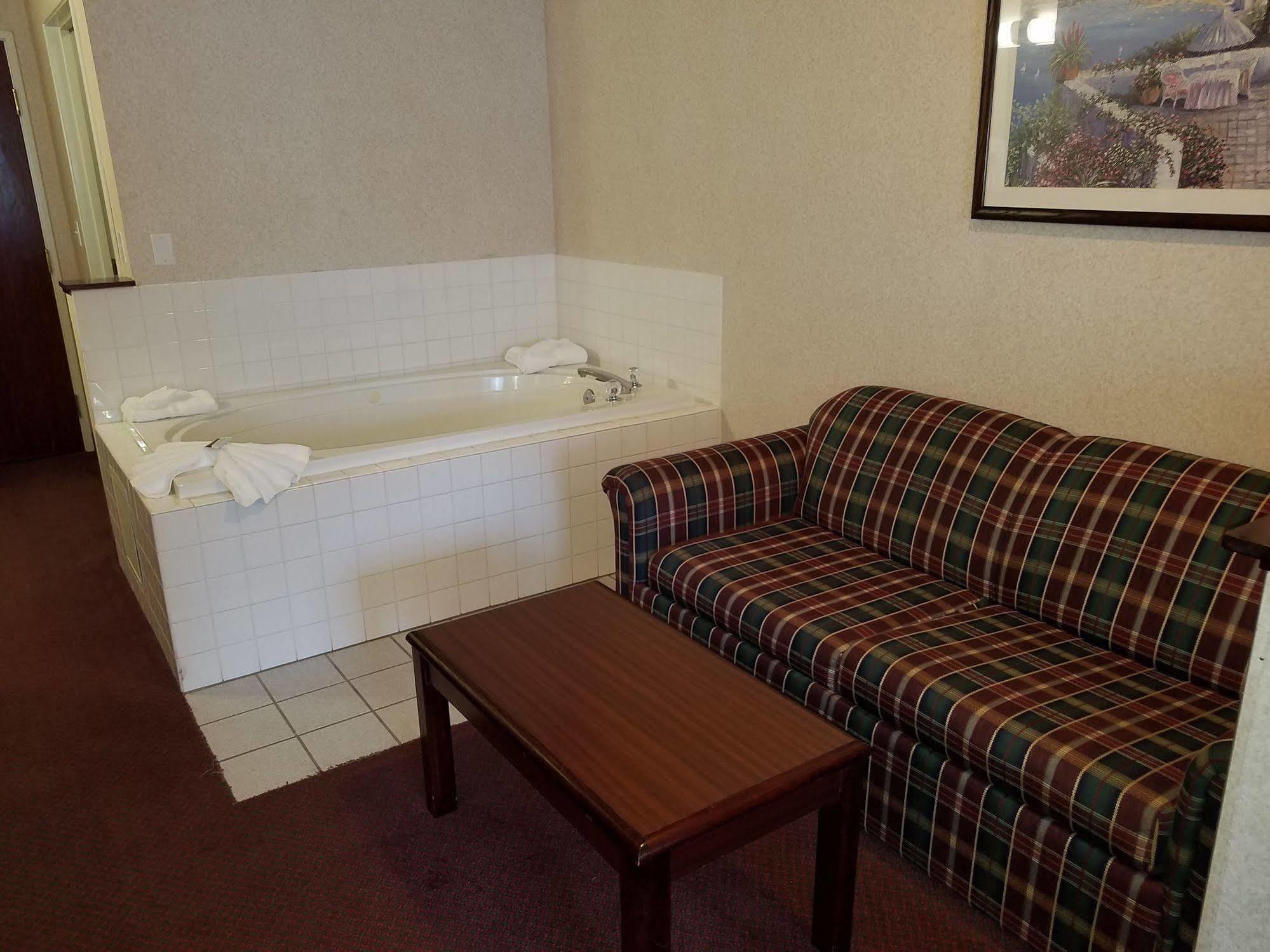 Portland Suites Airport East Fairview Luaran gambar
